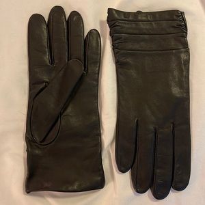 Women’s Black Genuine Leather Gloves